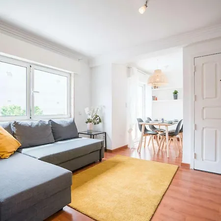 Principe Real Terrace 1br アパート リスボン